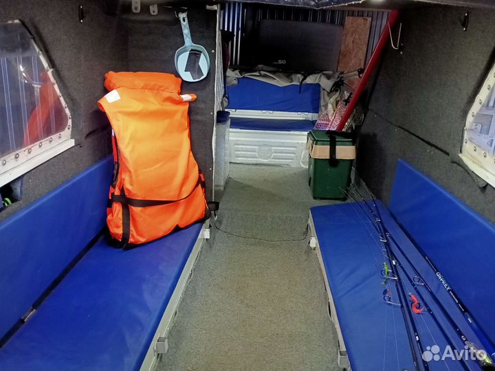 Продам Казанку 2м кабинный катер