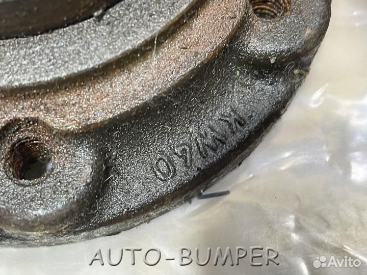 VAG Фланец привода передних колёс (Левый)