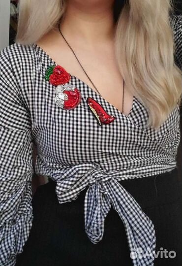 Брошь из бисера Нина Ричи Nina Ricci