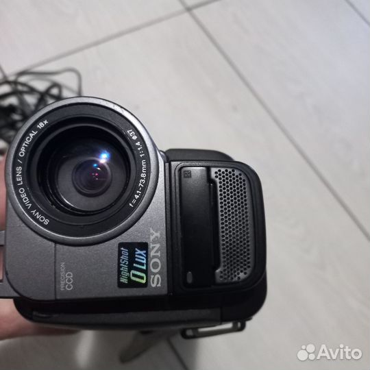 Видеокамера sony