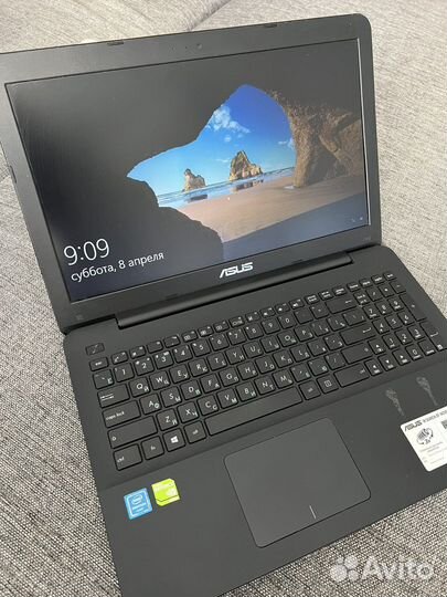 Ноутбук asus x555s