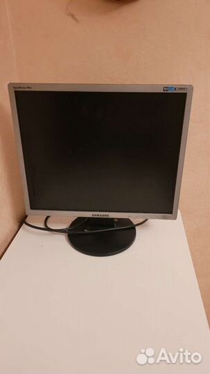 Монитор Samsung 19