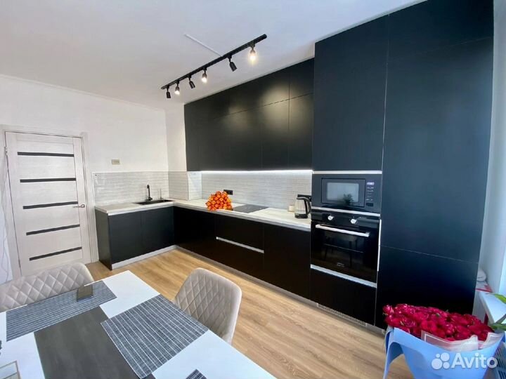 Угловая кухня на заказ. Производство