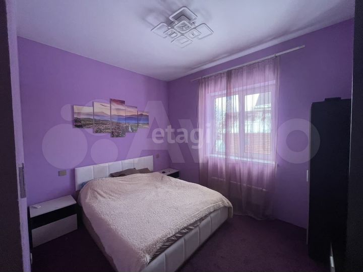 Коттедж 217 м² на участке 7 сот.