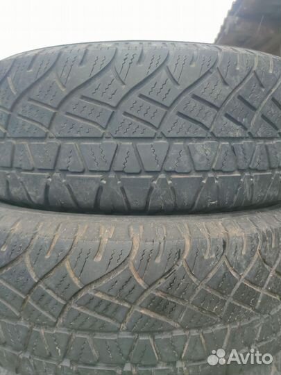 Michelin Latitude Cross 215/65 R16