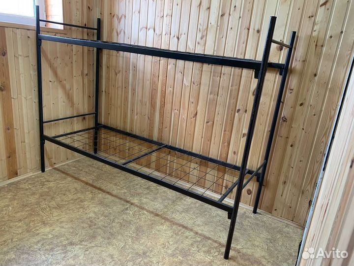 Кровать металлическая