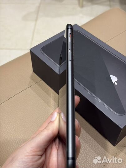 iPhone 8 Plus, 64 ГБ