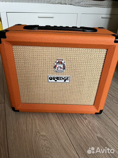 Гитарный комбоусилитель