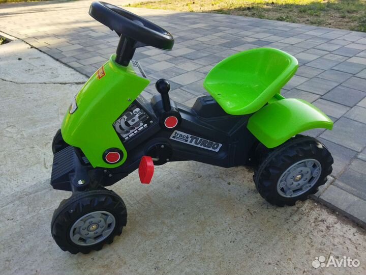 Детский трактор