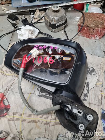 Зеркало Приус 30 2011г