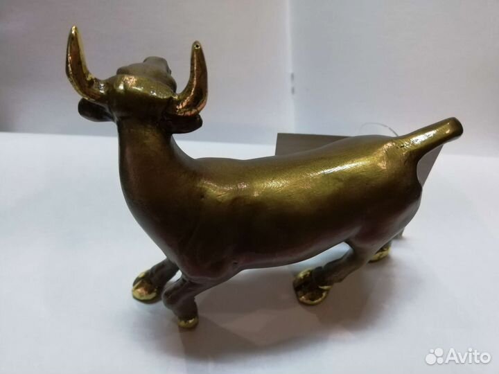Статуэтка Бык