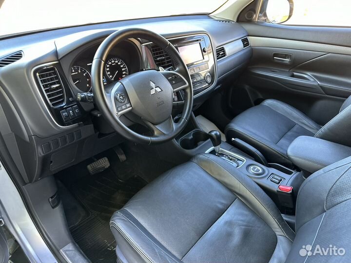 Mitsubishi Outlander 2.4 CVT, 2012, 219 000 км