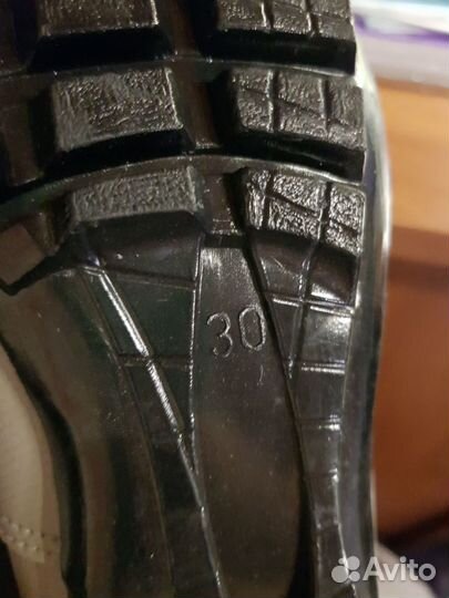 Ботинки для беговых лыж