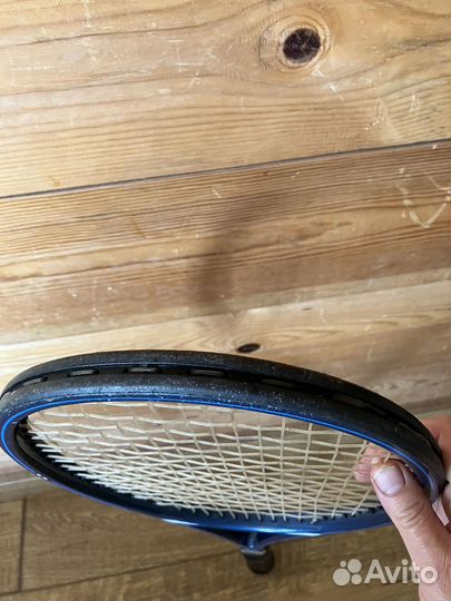 Теннисная ракетка