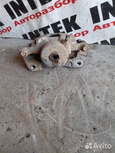 Суппорт передний правый Chevrolet Lacetti 2009