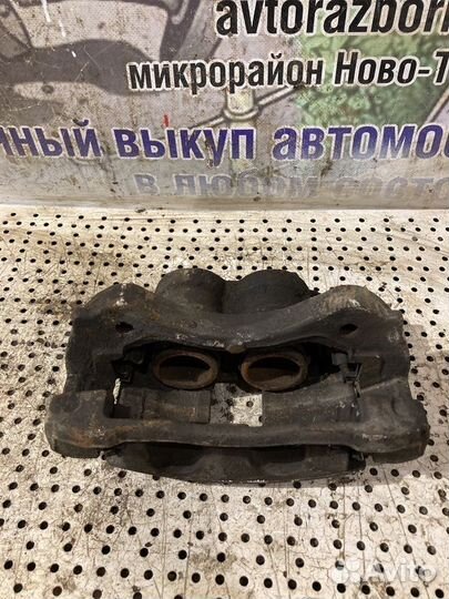 Суппорт тормозной передний правый Ford Transit