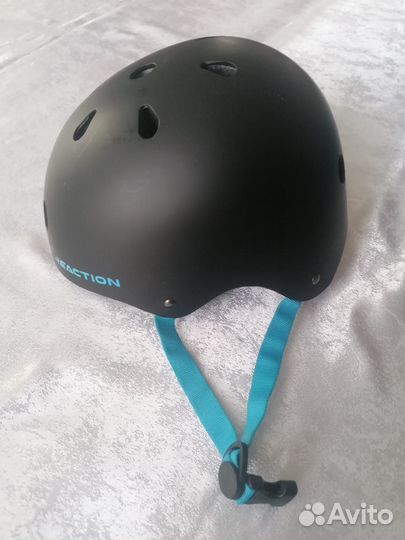 Велошлем с защитой рук