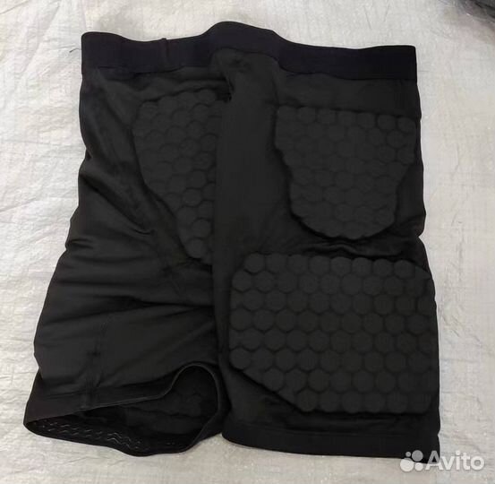 Компрессионные шорты с защитой