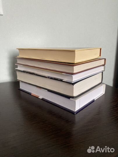 Книги Голдинг, Джоан Хэ, Макгвайр и другие