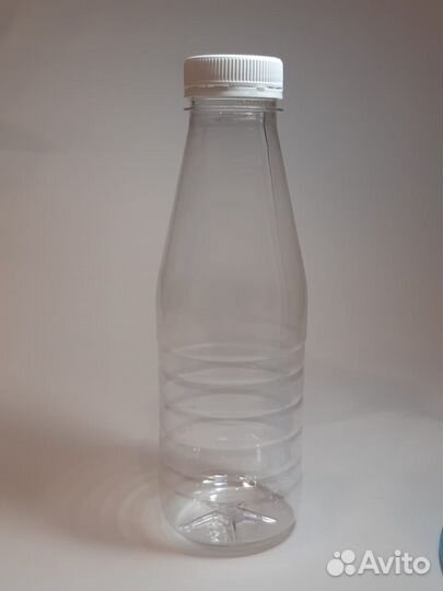 Бутылка с крышкой