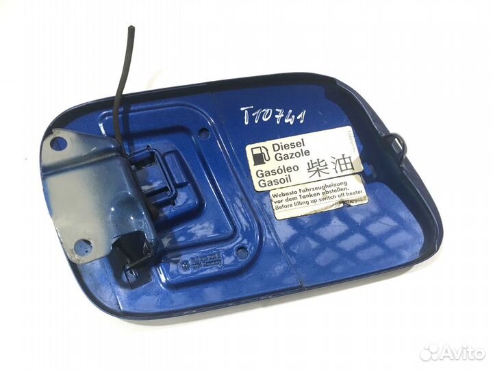Лючок бензобака Volkswagen Touareg