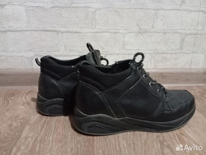 Ботинки демисезонные