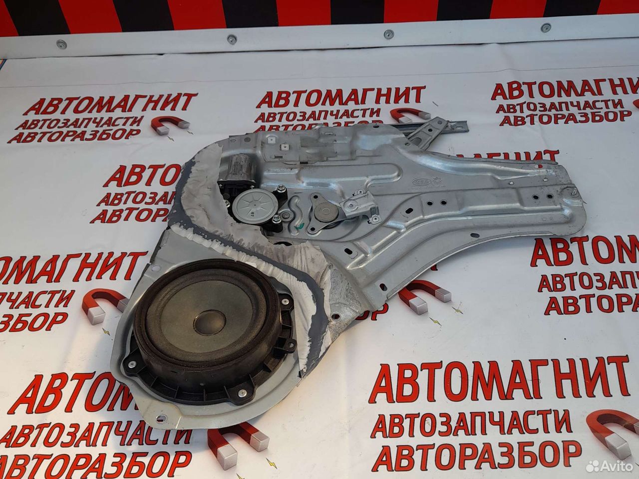 Стеклоподьемник задний правый Киа Соул 1