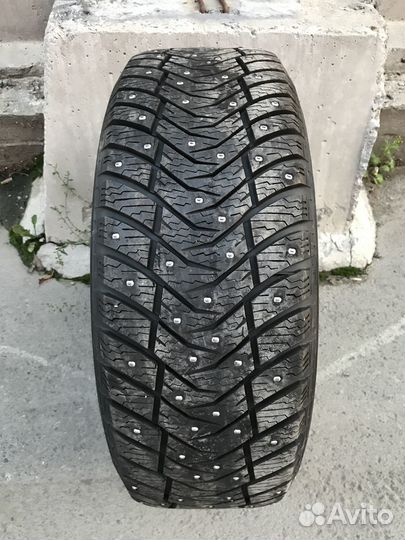 Yokohama Ice Guard IG65 215/55 R16 97T