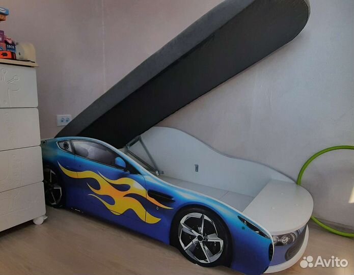 Детская кровать гоночная машина