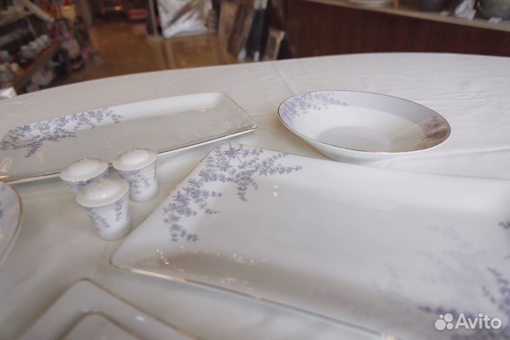 Фарфоровый столовой сервиз на 6 персон(30пр)