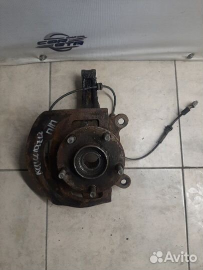 Кулак поворотный передний правый Nissan Qashqai