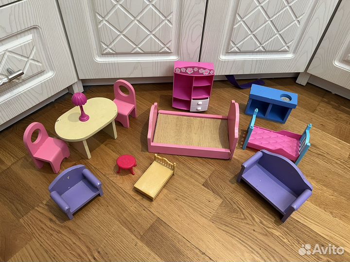 Домик кукольный