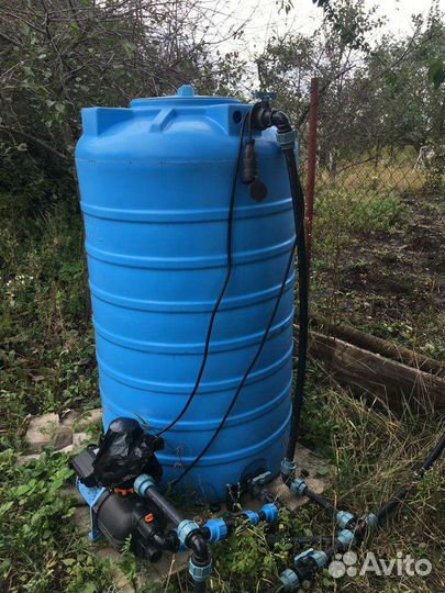 Бак для воды пластиковый 500 л. с поплавком