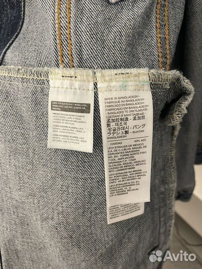 Джинсовая куртка levis