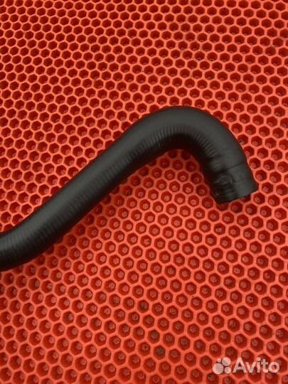 Патрубок радиатора Ford Focus 1 Zetec