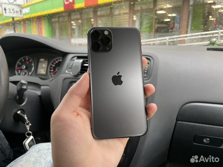 iPhone 11 Pro, 64 ГБ