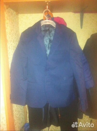 Продается новый пиджак на мальчика