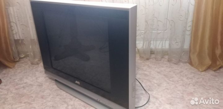 Продам цветной телевизор JVS