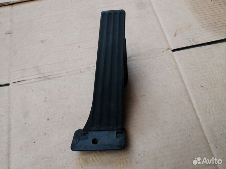 Педаль газа (акселератора) BMW 5' F10