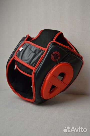 Боксерский шлем