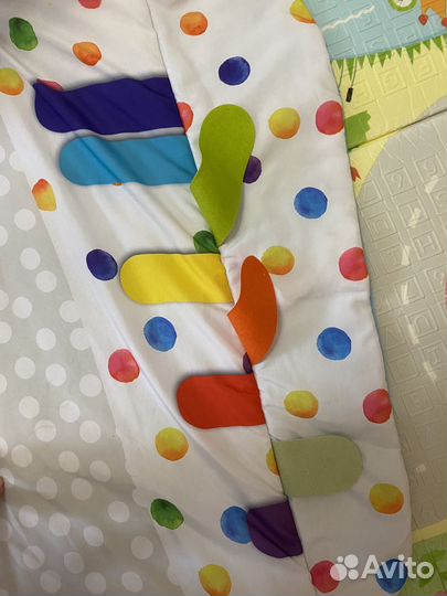 Развивающий коврик подойдет для двойни