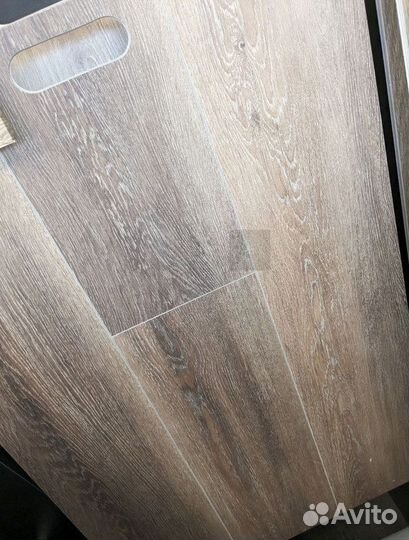 Кварцвиниловая плитка замковая