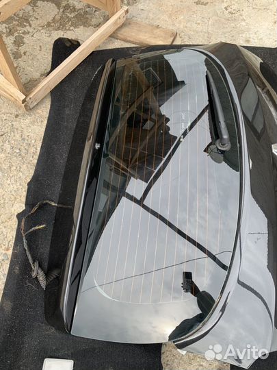 Стекло крышки багажника Рено Сандеро new