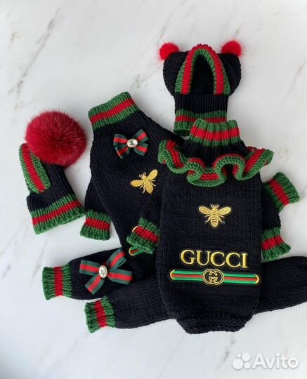 Вязанная одежда для маленьких собак