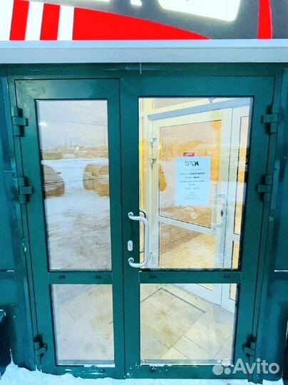 Дверь новая пвх