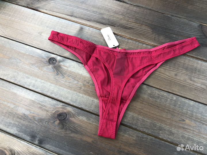 Малиновый стринги женские Boux Avenue