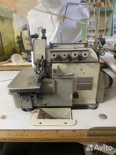 Швейная машина Pfaff