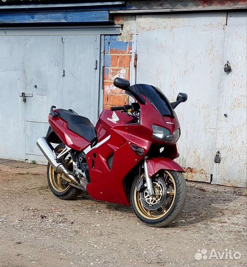 Honda vfr 800