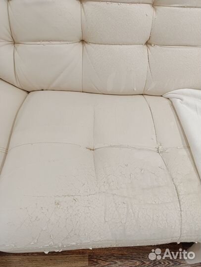 Угловой диван кожзам бу