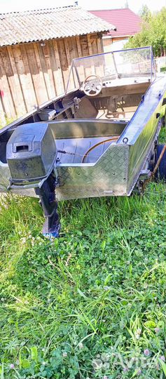 Моторная лодка Прогресс 4